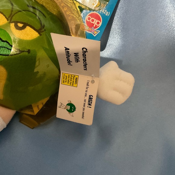 M&M Characters with Attitude Green M&M - Picture 4 of 4